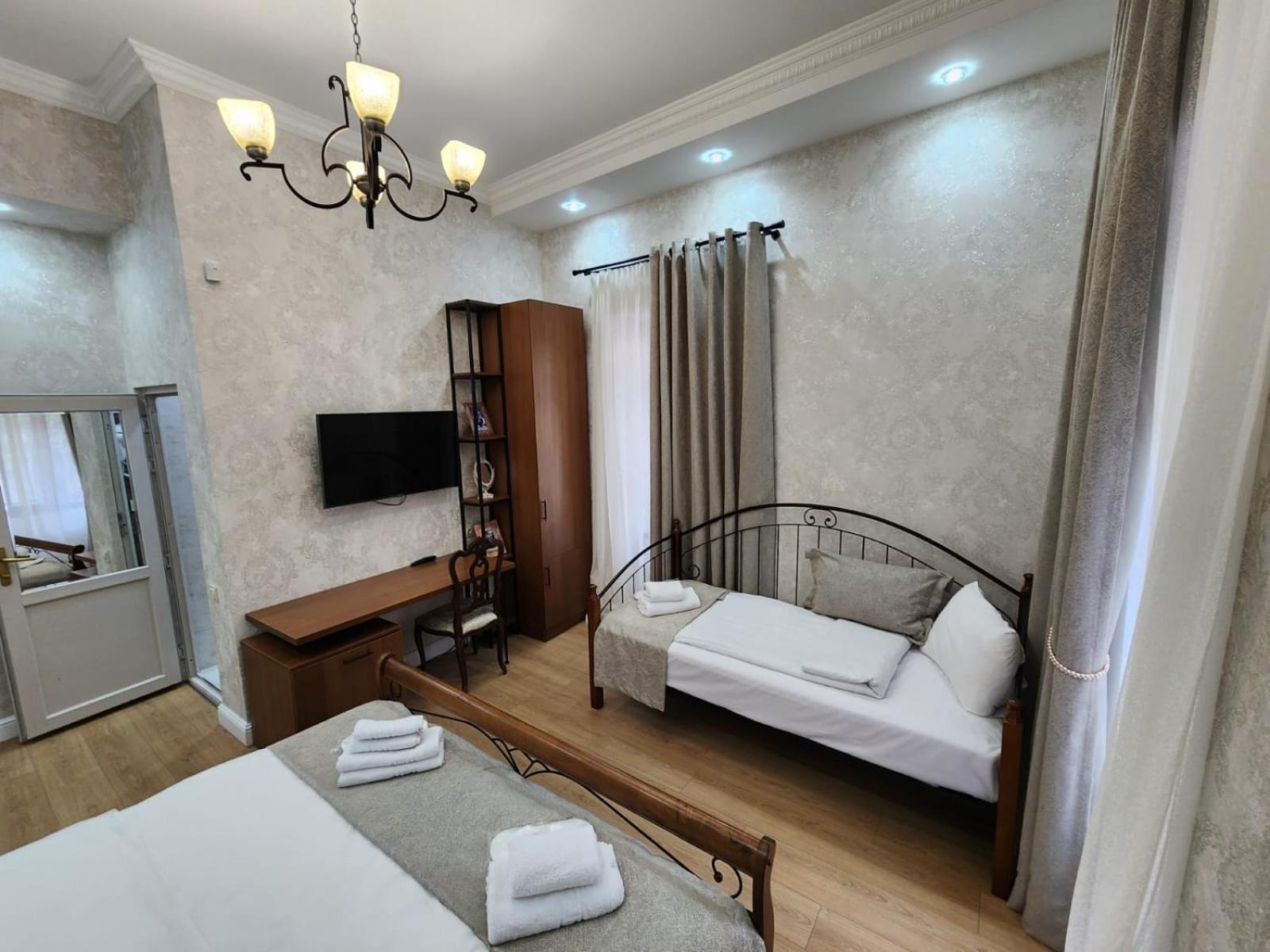 Marita Hotel Tiflis Exterior foto