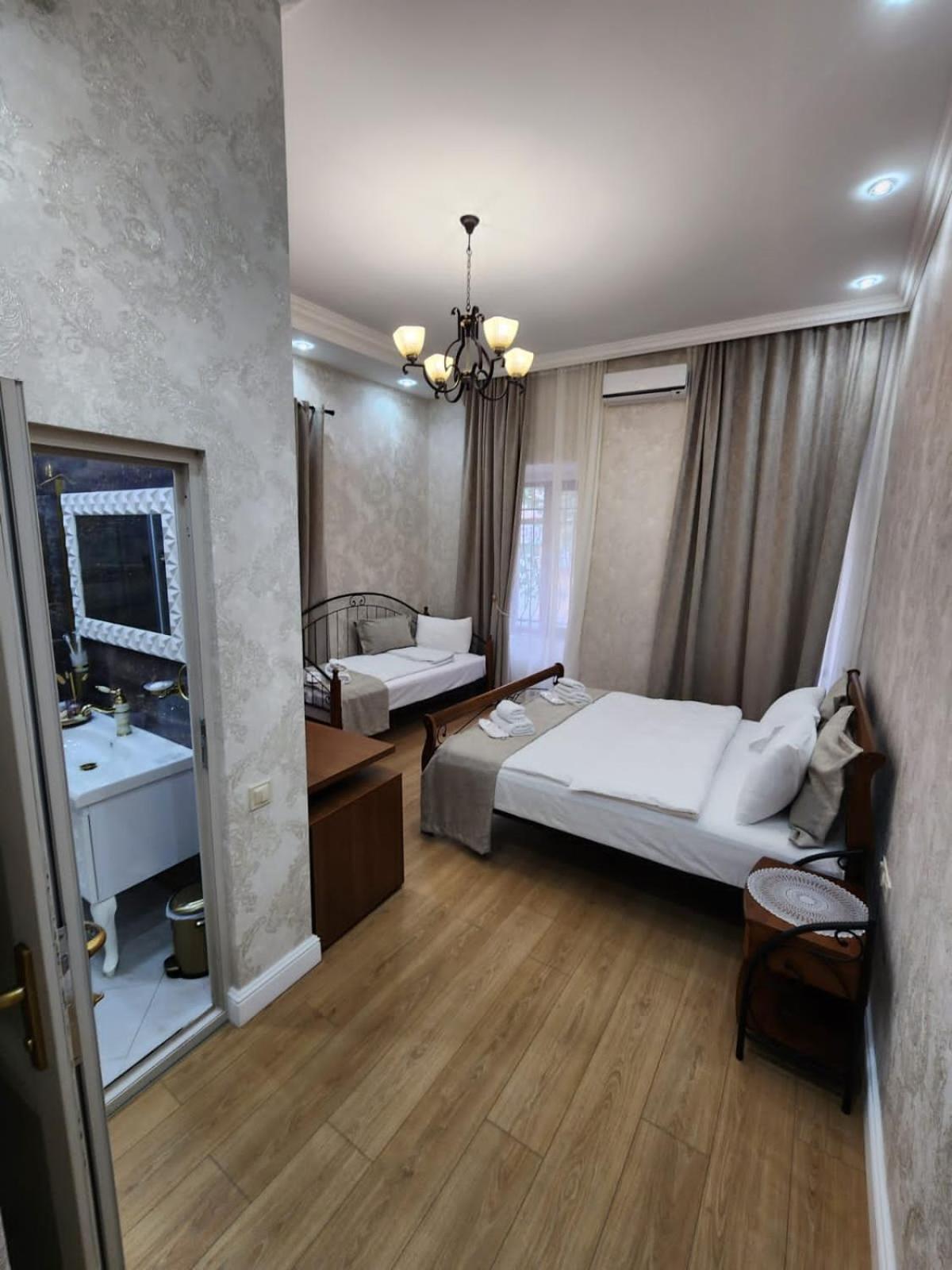 Marita Hotel Tiflis Exterior foto